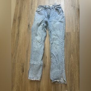 ABERCROMBIE & FITCH SPLIT HEM JEANS